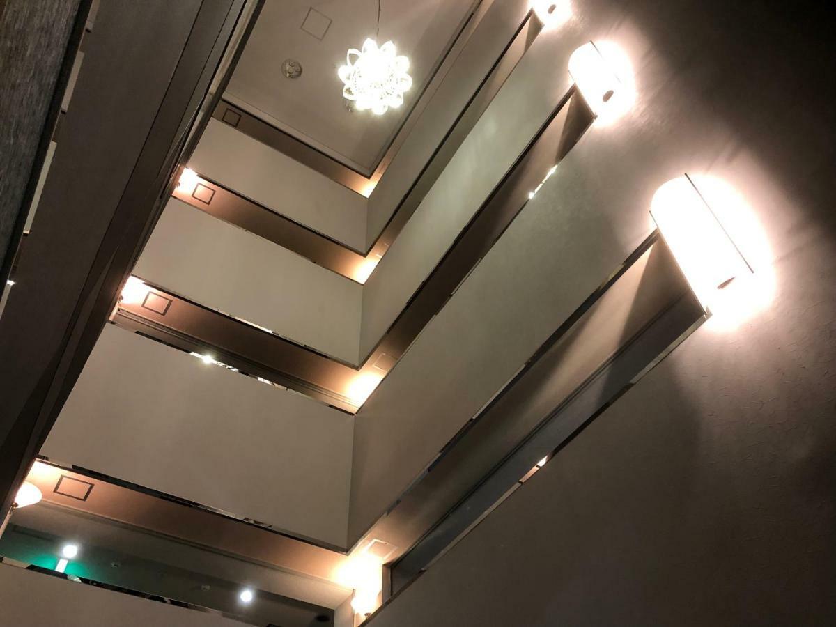 Hendakara Hotel Цу Екстериор снимка